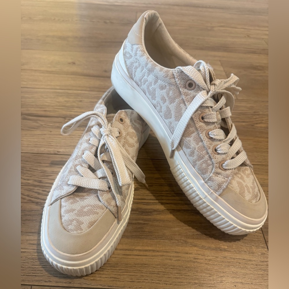 ZARA Leopard Print Beige Canvas /Suede Sneakers